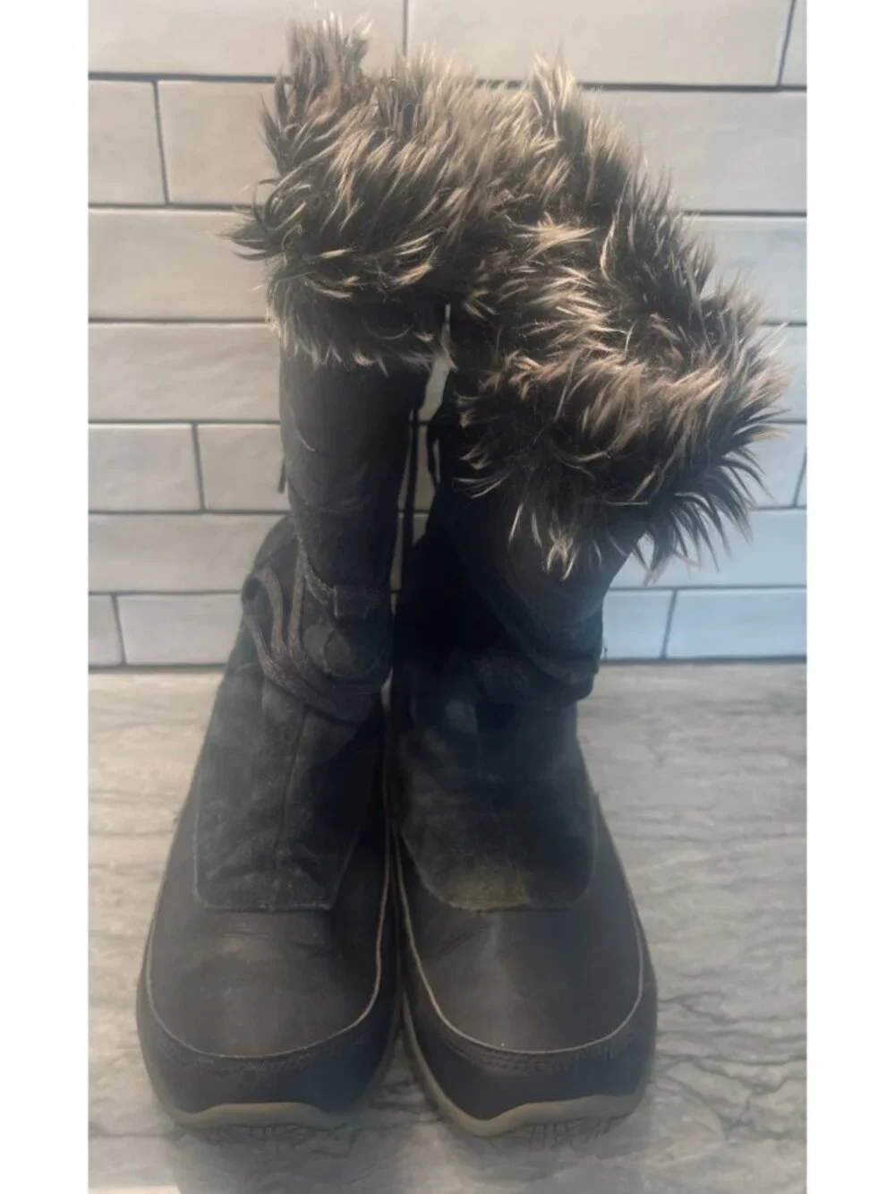 The North Face Womens 9.5 Nuptse Primaloft 200g Black Suede Faux Fur Boots
